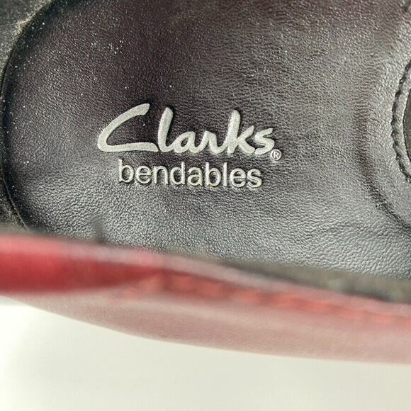 Clarks Bendables Thoughtful Q Womens Pumps Burgundy Leather Sz 8.5 Block Heel - Picture 2 of 7